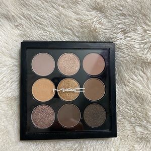 MAC EYESHADOW PALLETE